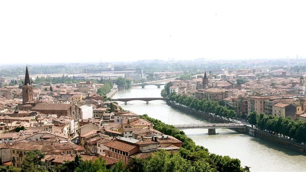 panorama_verona_830ca9de26.webp